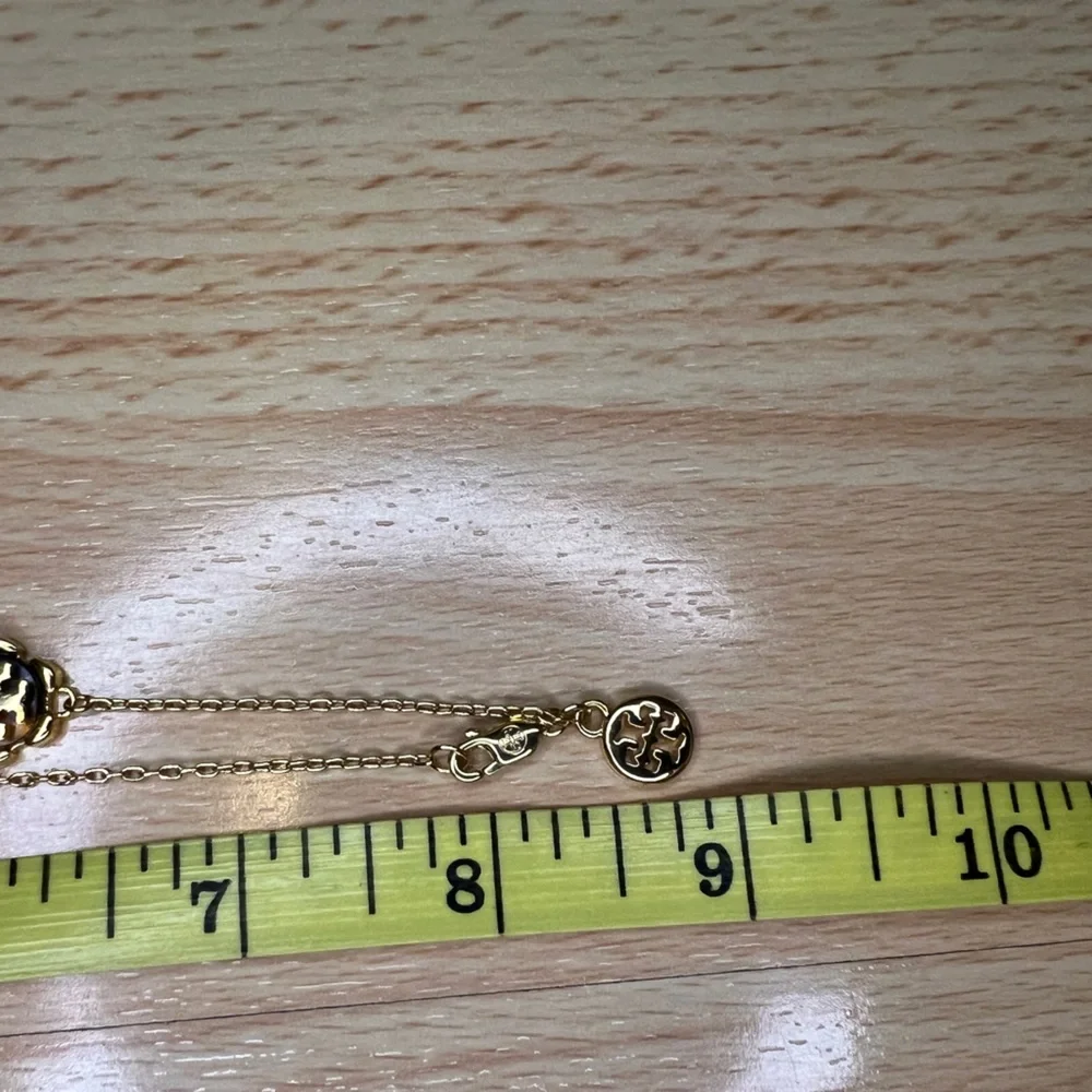 Tory Burch Tortoiseshell Logo Necklace - Picture 5 of 5